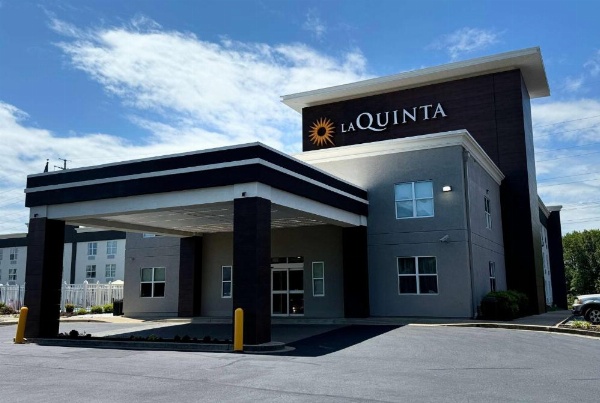 La Quinta Inn & Suites by Wyndham Lexington Park image 21